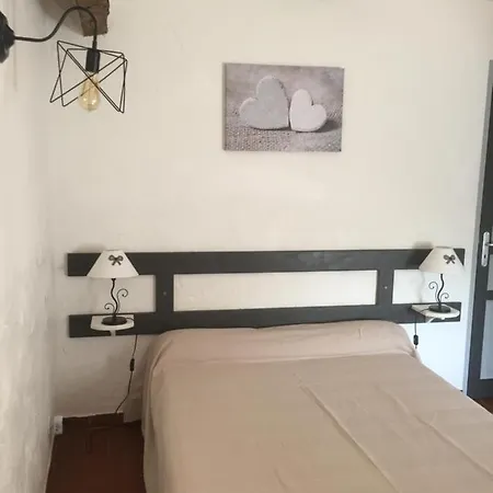 Gites De Fontroussiere Flayosc Exterior foto