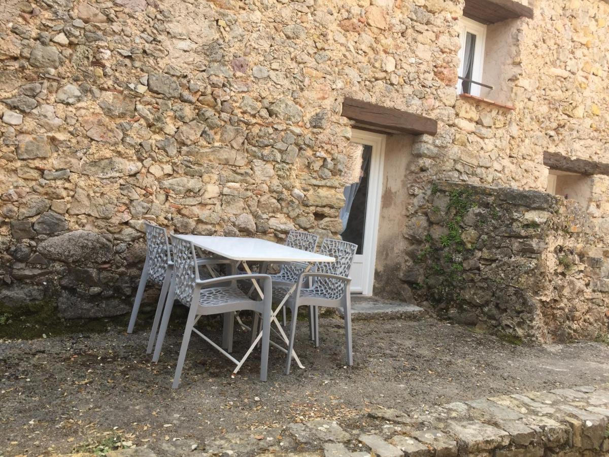 De Fontroussière Hébergement de vacances